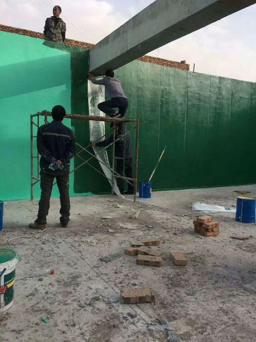 阿图什针对老旧车间地面普遍存在的起砂、裂缝问题